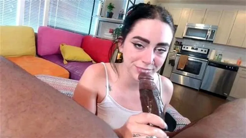 Deepthroat đọc mô tả