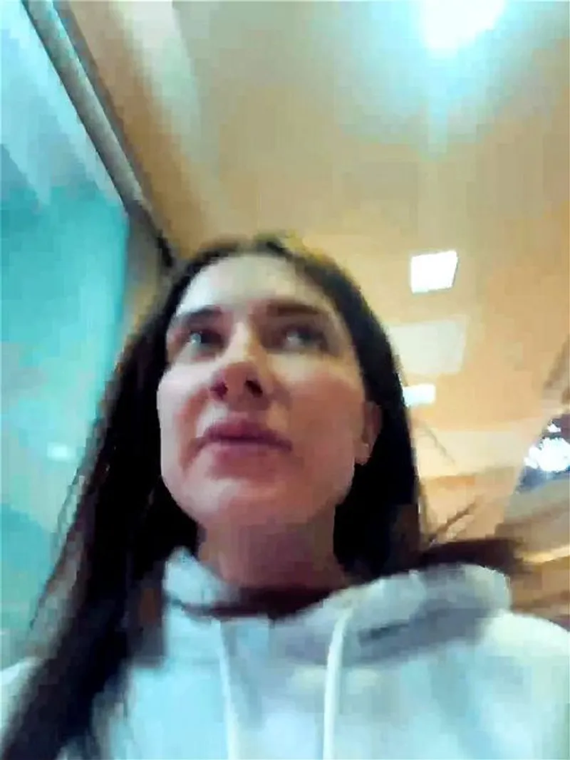 Cô gái nga là