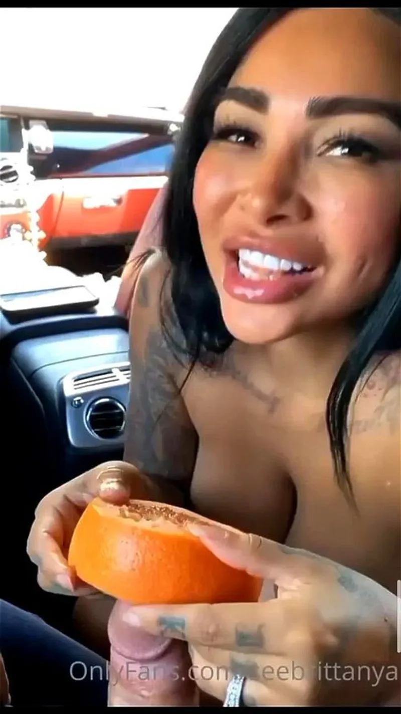 Người mẫu instagram onlyfans brittanya razavi